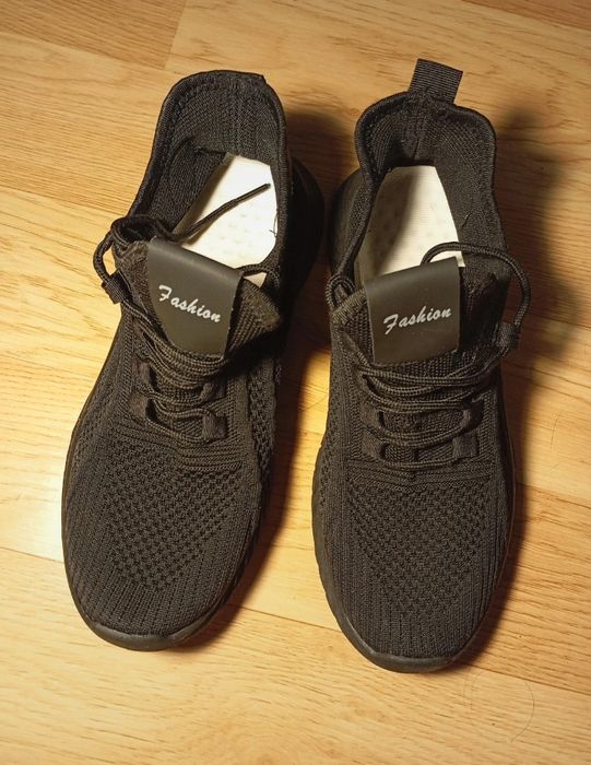 Adidași băieți mărimea 39