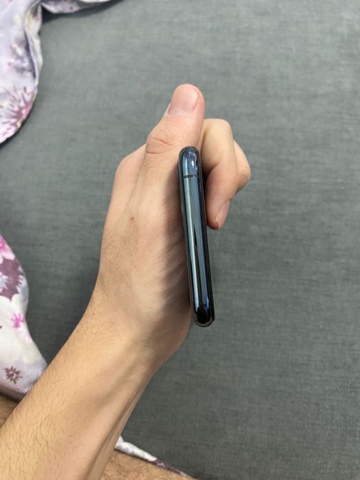 продам iphone 11 pro