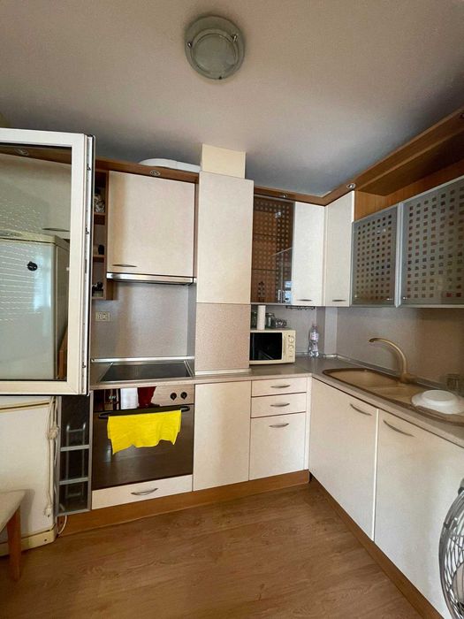 Продава се Тристаен апартамент в Търговище, Център - 120 кв.м за 893 €/кв.м - Снимка #12