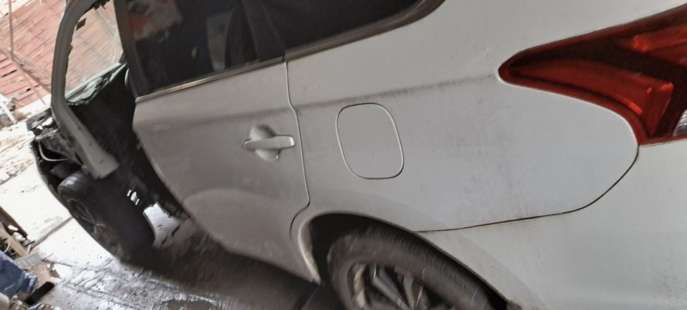 Piese sau intreaga Mitsubishi Outlander2,0/2017plug in hibrid
