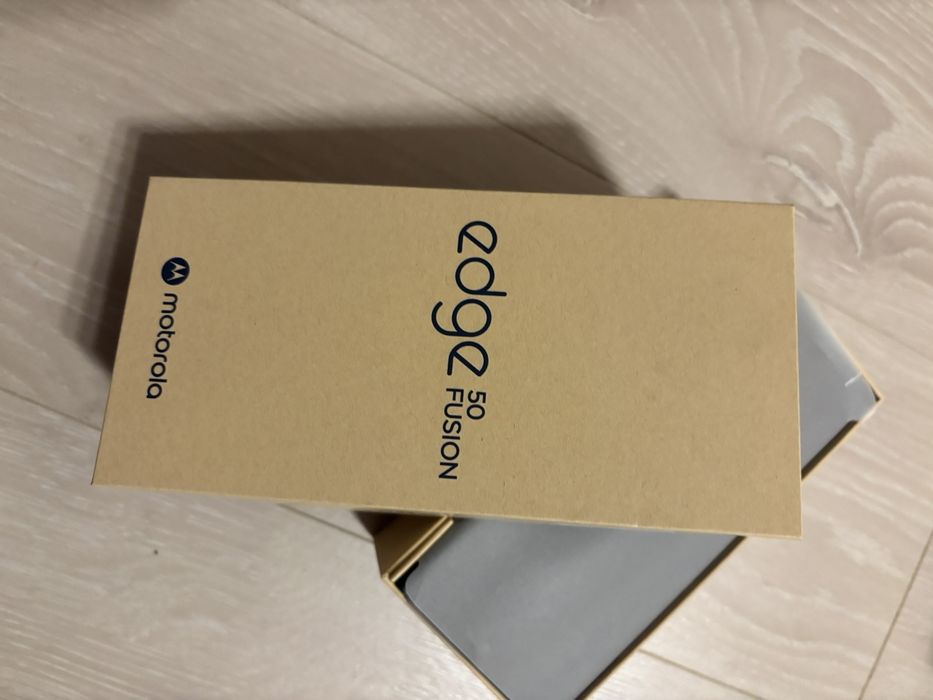 Motorola edge 50 neo с 2г гаранция