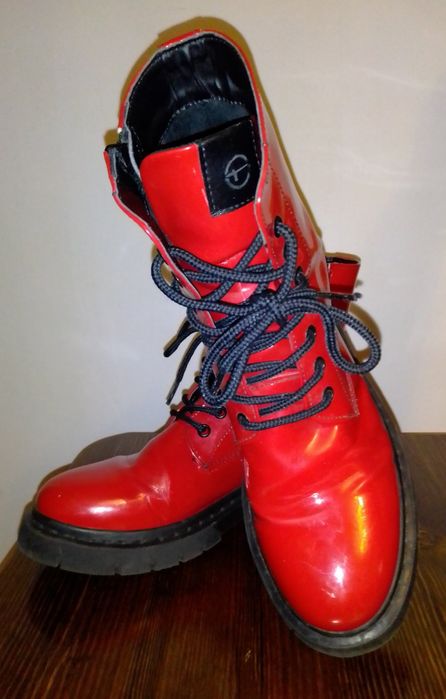 Продавам Обувки  Tamaris