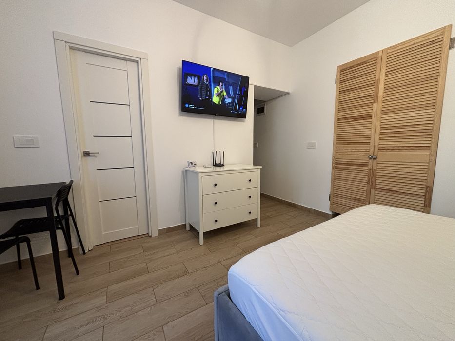 Proprietar, vand apartament 1 camera zona Centru Independentei - Copou, str Nicolae Gane cu incalzire in pardoseala total renovat
