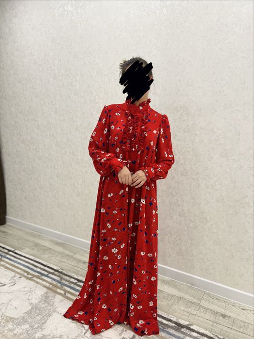 Платья 44-46рр одела пару раз