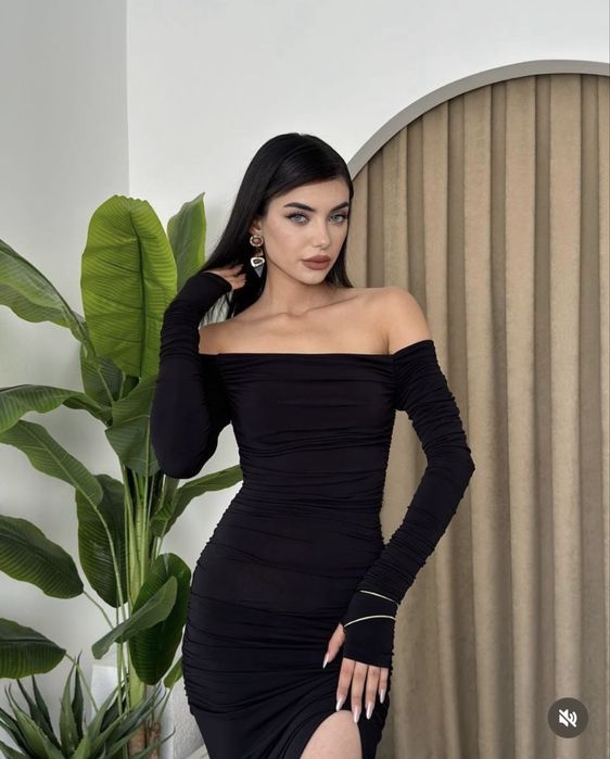 Продам платье, черное