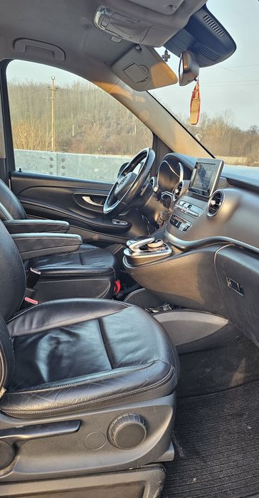 Mercedes V220 / Usi laterale pe ambele parti / clima pe spate