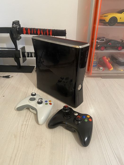 Продается Хбокс 360 slim прошитый