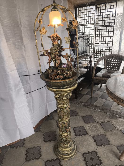 Светильник-фонтанчик