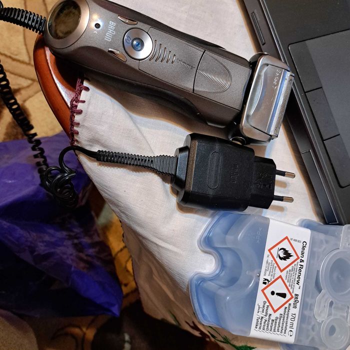 Producator: Braun
Model: Series 7 790cc