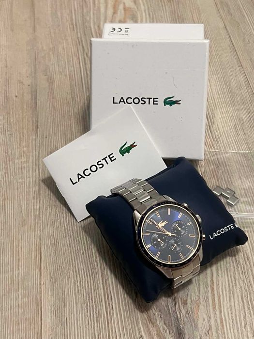 Часовник Lacoste