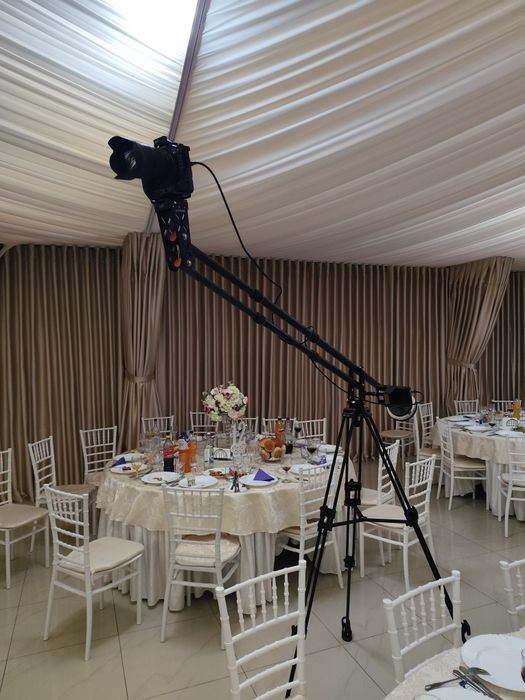 Fotograf,cameraman,macara video,fum greu dansul mirilor,, artificii vu