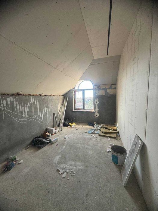 Еврокоробка в Греческом,1.8-соток, 9-комнат, 3-уровня, без подвала