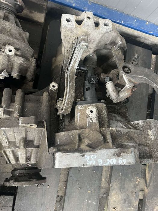 6 степенна скоростна кутия за Vw Tuaran Golf 5 Audi A3