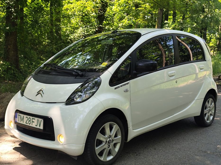 Citroen C Zero. Full electric. An 2011. 113400 km