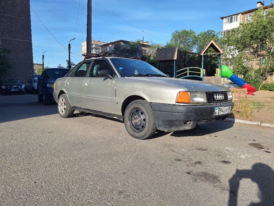 Продаю Ауди 80 б3