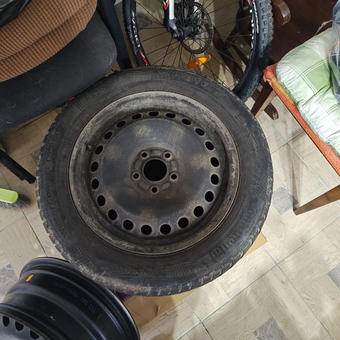 4 jante cu 2 anvelope 215/55/r16 original pt Ford