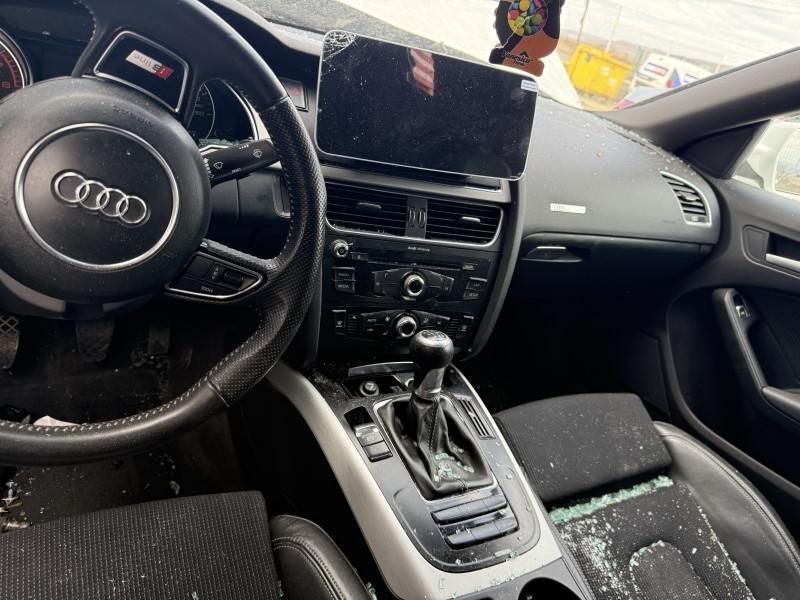 Plansa bord Audi A5 facelift 8T3 Berlina