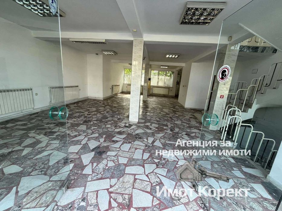 Дава се под наем Магазин в Асеновград - 260 кв.м за 969 € - Снимка #3
