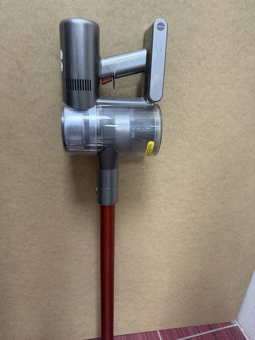 Вертикална прахосмукачка Dreame V11