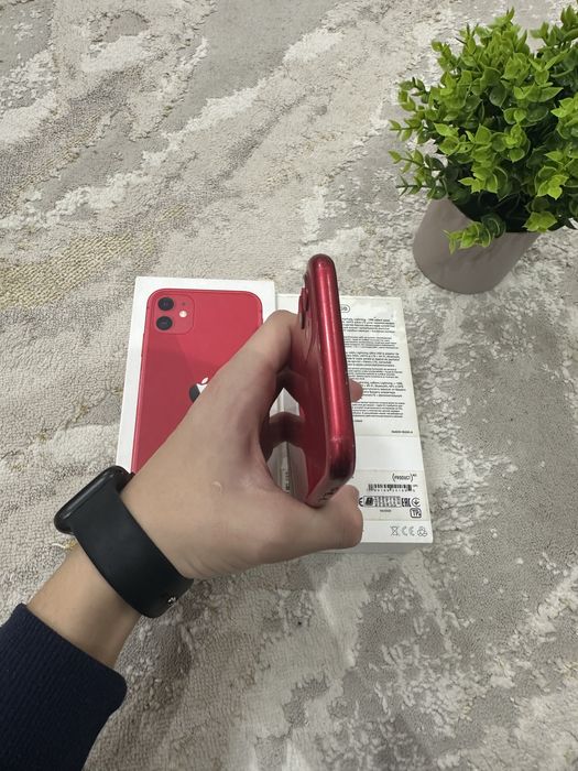 Продам iPhone 11
