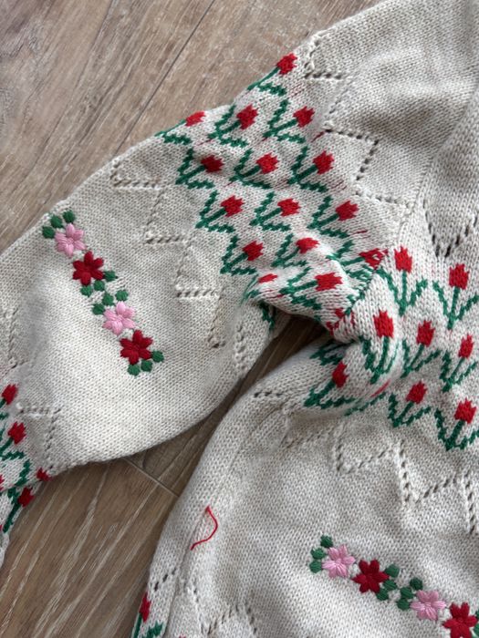 Pulover cu model de dama nou