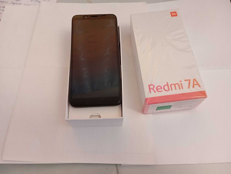 Продаётся смартфон REDMI 7A Android 10. Версия MIUI GIOBAI 12.5.2 /8