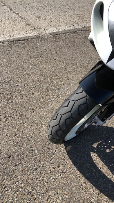 Motocicleta GSXR600 (2002 injectie)