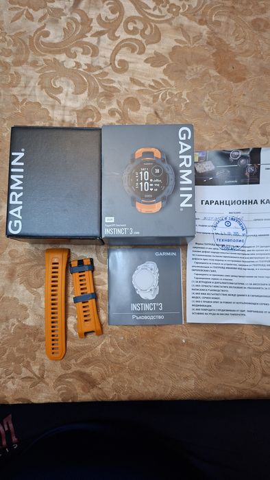 Продавам часовник Garmin instinct 3 solar