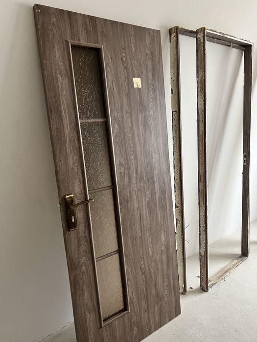 Есиктер сатылады срочно