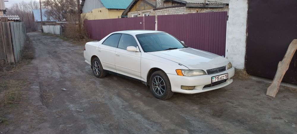 Продам машину тойота марк 2