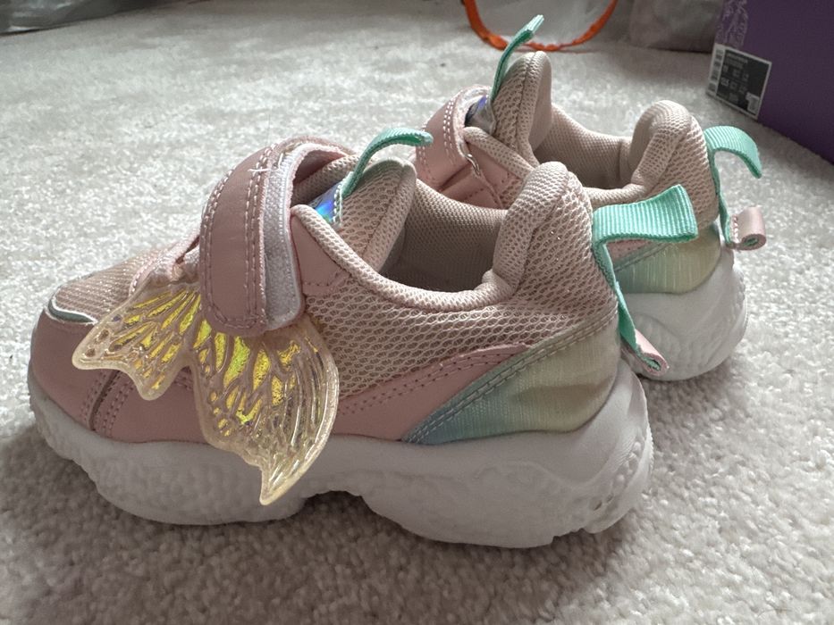 Adidasi Baby Sharks marimea 27