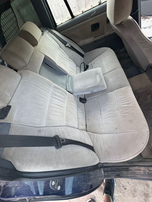 BMW 320 I , 2.0 бензин ,176 000 реални км .