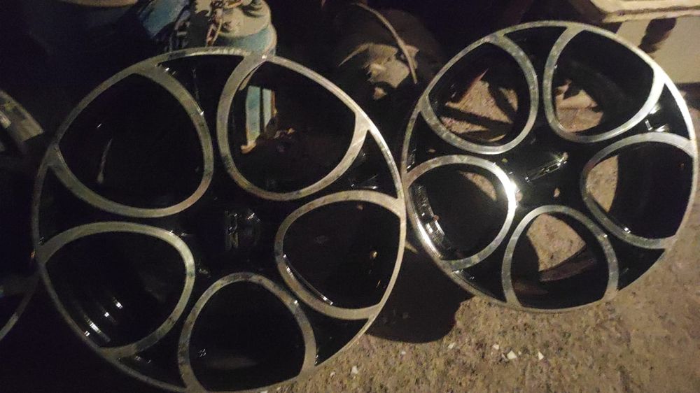 Продам диски в отличном состоянии