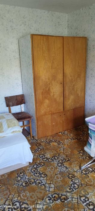 Продава се къща в с.Садовец-Плевенско .86 квадрата къща.На два етажа. Двор-560 кв.м.