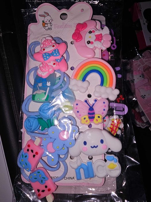 Заколки и резинки для девочек