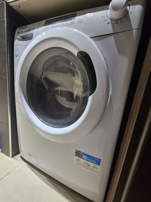 Masina de spalat Candy cu uscator