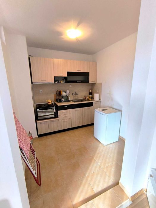 Продавам двустаен апартамент в гр. Перник кв. Изток