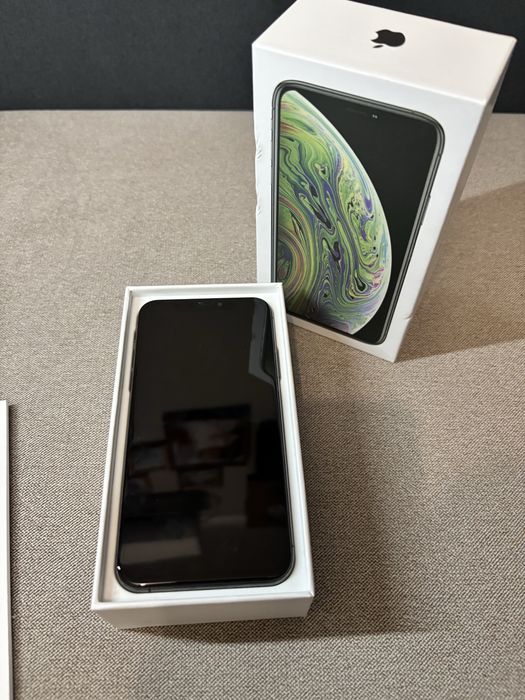 Рродпм или обменяю iphone xs