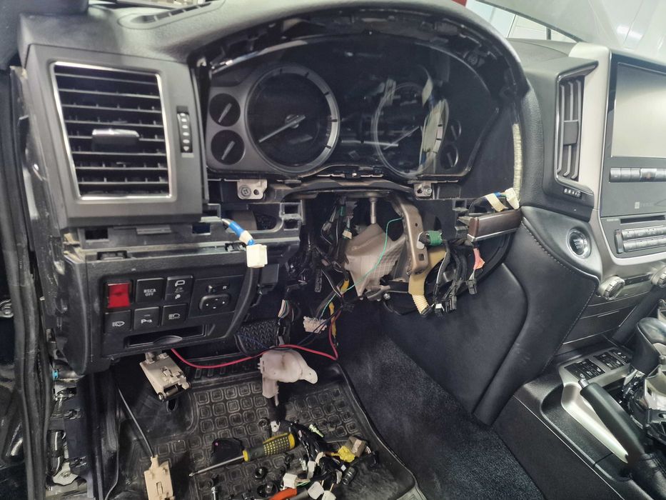 Ремонт Авто электроники сигнализаций город Астана левый берег