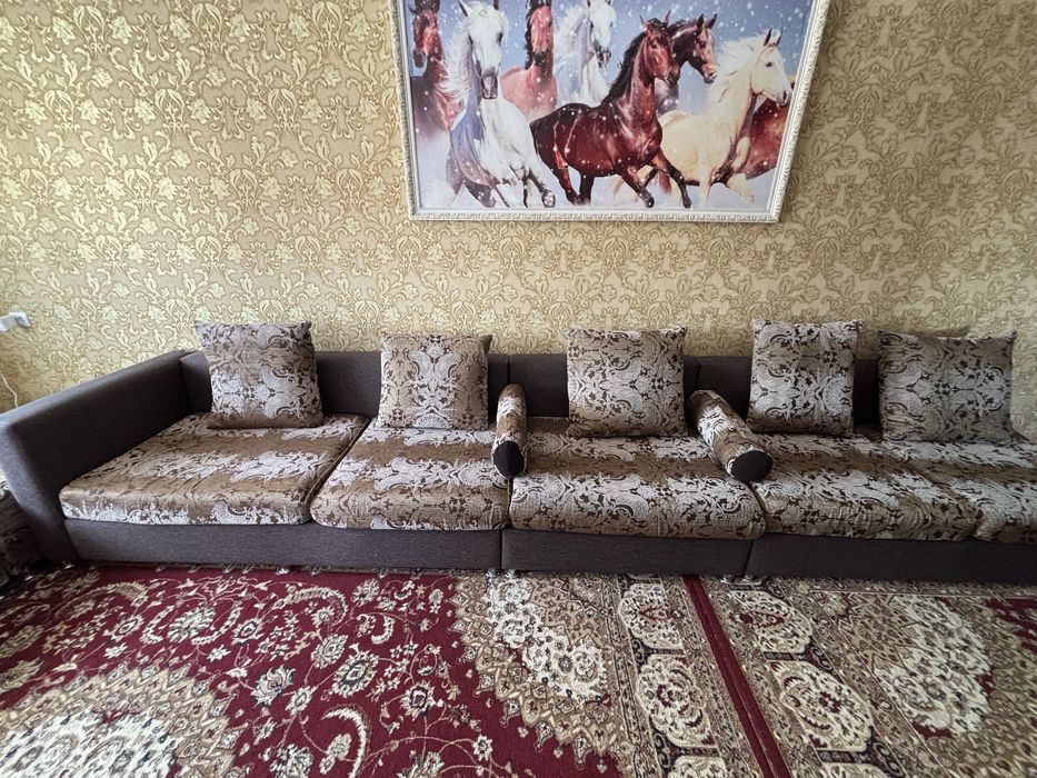 Диван в хорошем состоянии