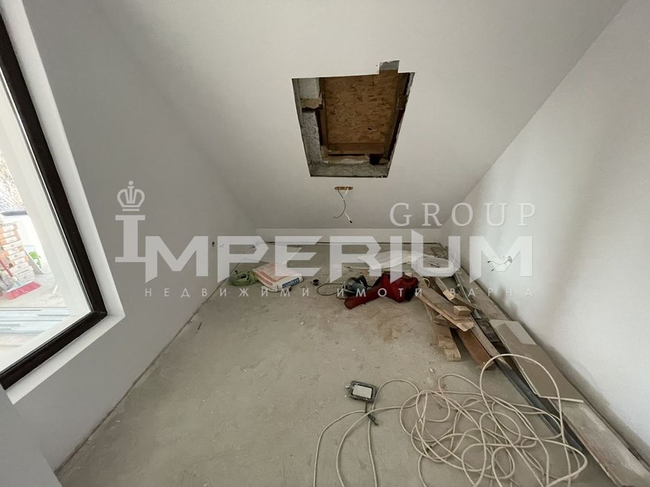 Продава се Тристаен апартамент в Варна, Левски - 105 кв.м за 1904 €/кв.м - Снимка #6