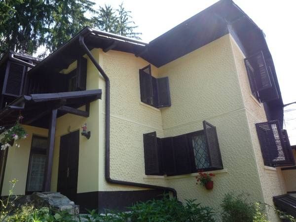 Inchiriez apartament in vila, Sinaia centru