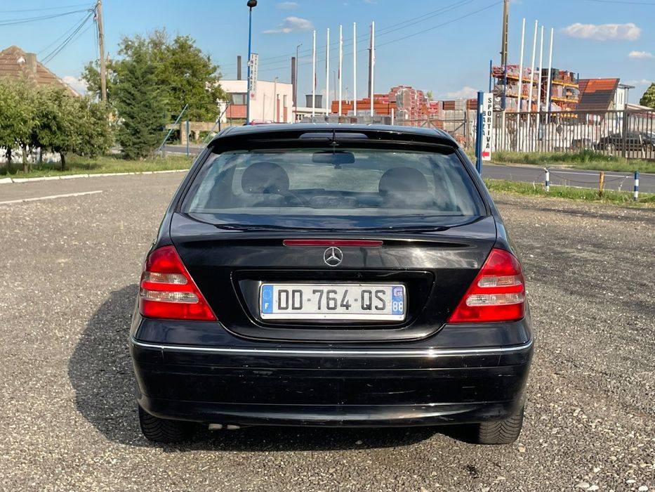 MERCEDES-BENZ C-Class 2004 — imagine 5