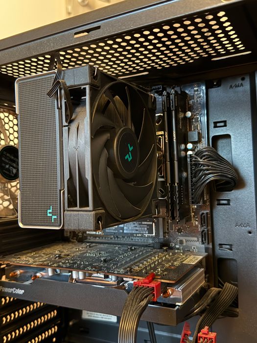 PC Gaming Ryzen 5 5600X - RX 6650XT - 32GB RAM -SSD Samsung 980 1TB m2