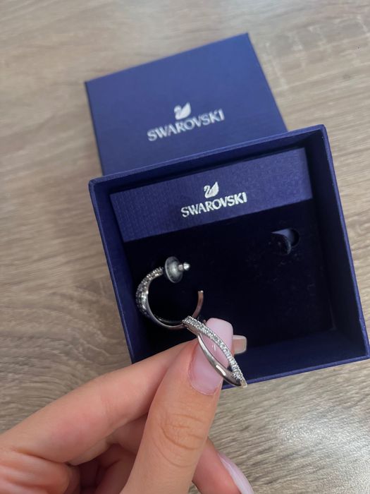 SWAROVSKI обеци, неупотребявани