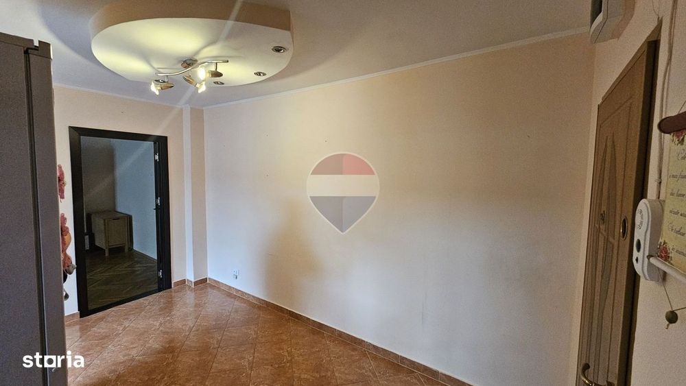 Apartament cu 2 camere de vânzare în zona Central
