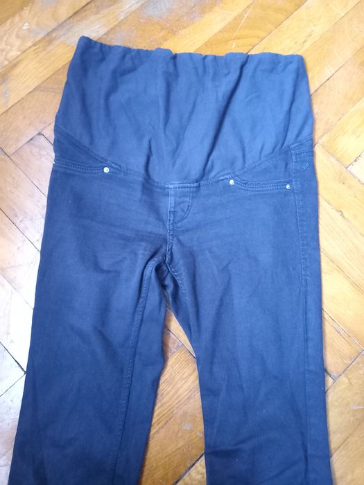 Pantaloni pt .sarcina