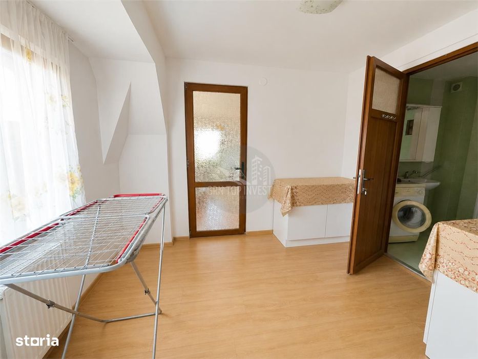 Casa individuala 5 camere 2 bai teren 545mp - Lupeni