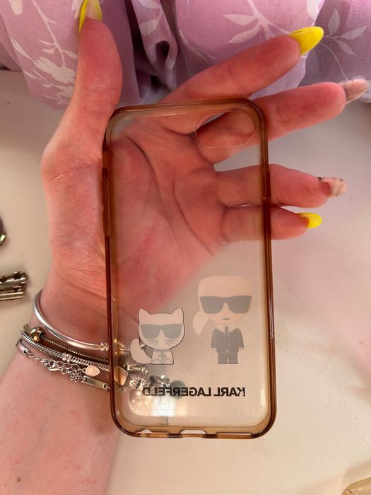 Калъфи за телефони iphone/samsung