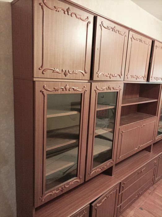 Стенка Румыния цвет орех